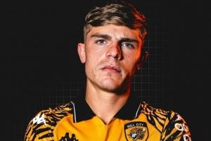 官方：前曼联边卫布兰登-威廉姆斯免签加盟赫尔城