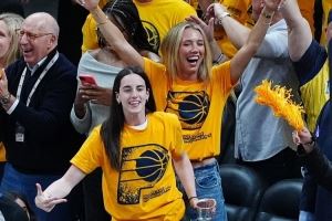 狂热22胜20负 自己再赢一场或火花再输一场将锁定季后赛