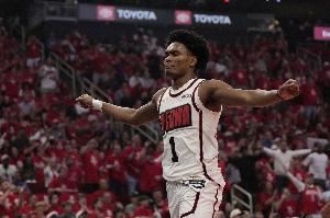 杀伤力可以！阿门8中5拿下21分5板3助 罚球9中9