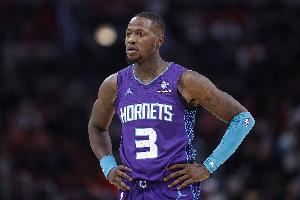 美记：罗齐尔将于今日获释 600万佛罗里达州房产被作为保释抵押物