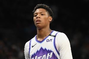 哈迪:贝利打法简洁没有强行出手 他与队友配合得很好